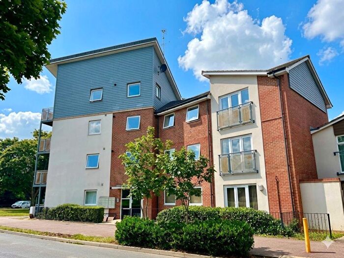 2 Bedroom Flat For Sale In Addington Avenue, Milton Keynes, MK12