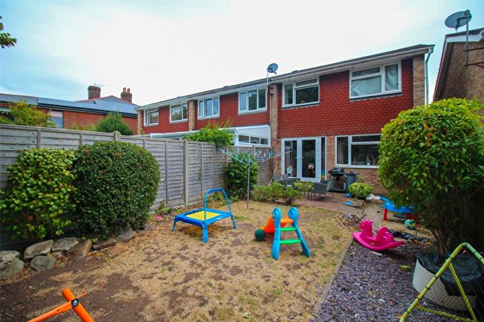 3 Bedroom End Of Terrace House For Sale In College Road, Southampton, Hampshire, SO19
