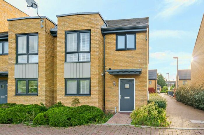 3 Bedroom Terraced House To Rent In Riverside Wharf, Dartford, DA1