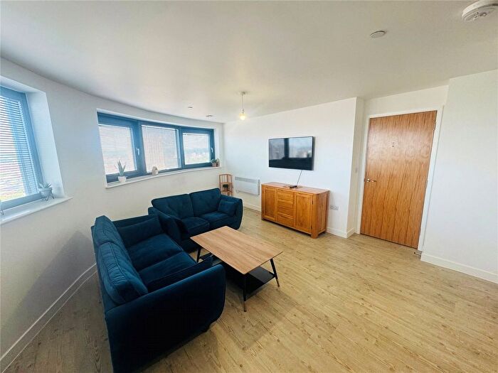 2 Bedroom Flat To Rent In Northill Apartment, Furness Quay, Salford, M50