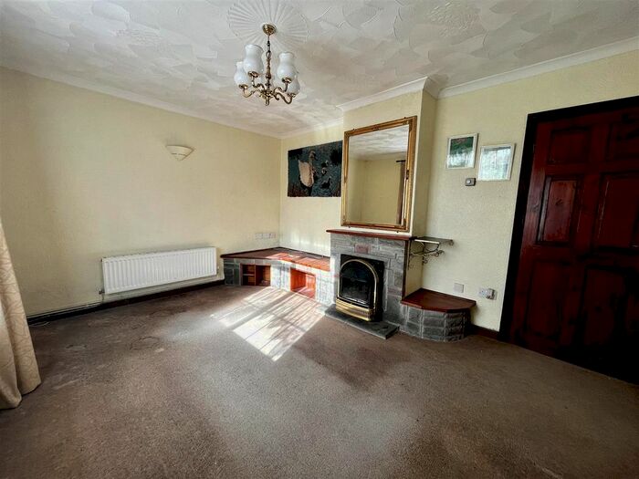 2 Bedroom Detached Bungalow For Sale In Crow Ash Road, Berry Hill