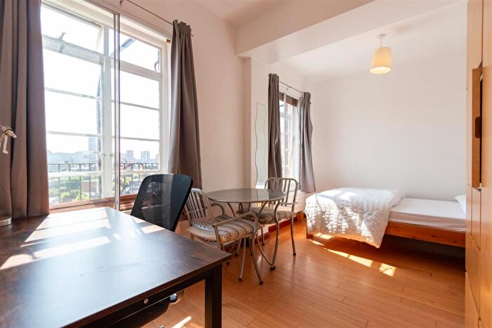 Studio To Rent In Rossmore Court, Regents Park, NW8