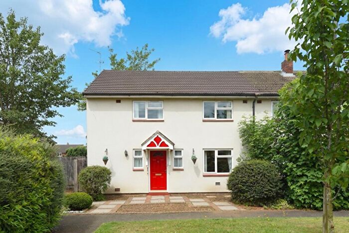 3 Bedroom End Of Terrace House For Sale In Belle Isle Crescent, Brampton, PE28
