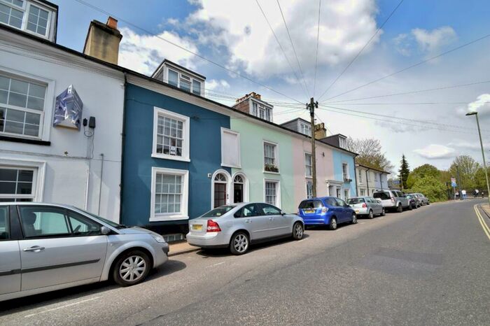 1 Bedroom Flat To Rent In Winchester City Centre, SO23