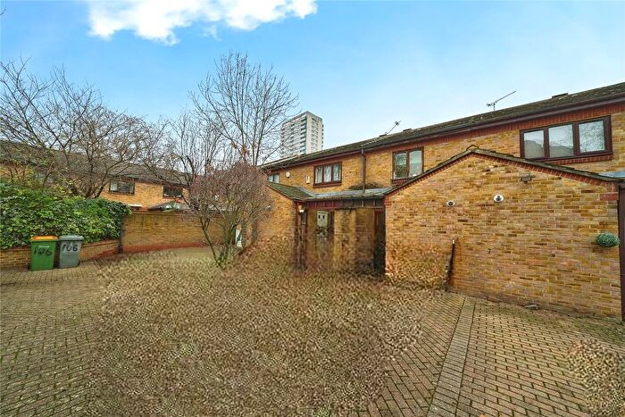 2 Bedroom Detached House For Sale In Maryland Street, London, E15