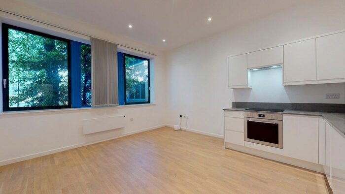 Studio To Rent In Riverbank Way, Brentford, TW8