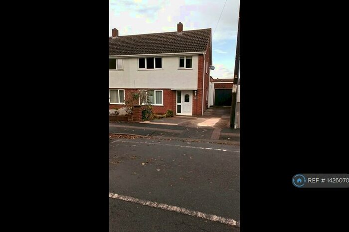 3 Bedroom Semi-Detached House To Rent In Canning Road, Tamworth, B77