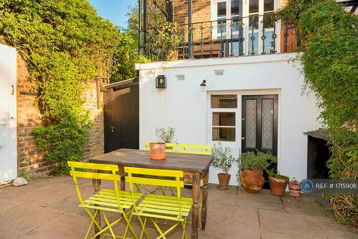 1 Bedroom Flat To Rent In Cassland Road, London, E9