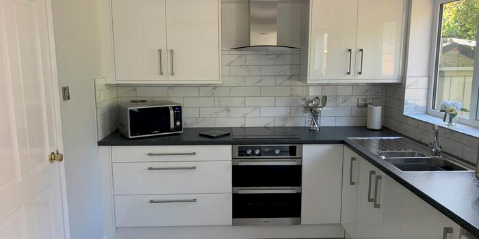 2 Bedroom Flat To Rent In Goldhawk Road, London, W12