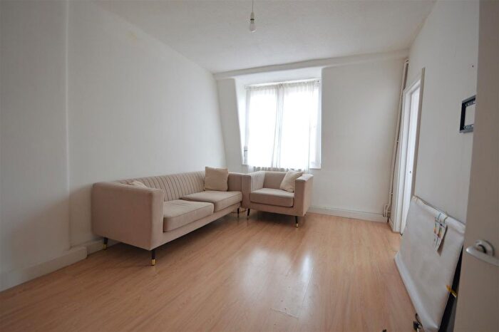 1 Bedroom Flat To Rent In Tavistock Place, WC1H