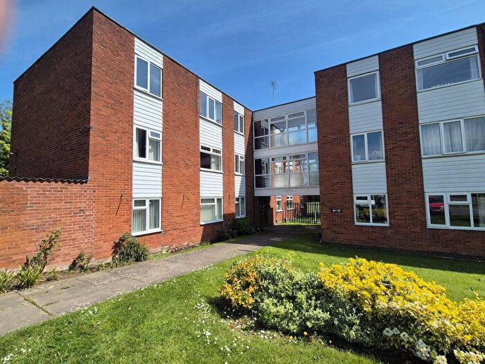 2 Bedroom Flat To Rent In Porlock Close, Northampton, Duston, NN5
