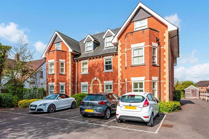 2 Bedroom Apartment For Sale In Imber House, Millway Road, Andover, Hampshire, SP10