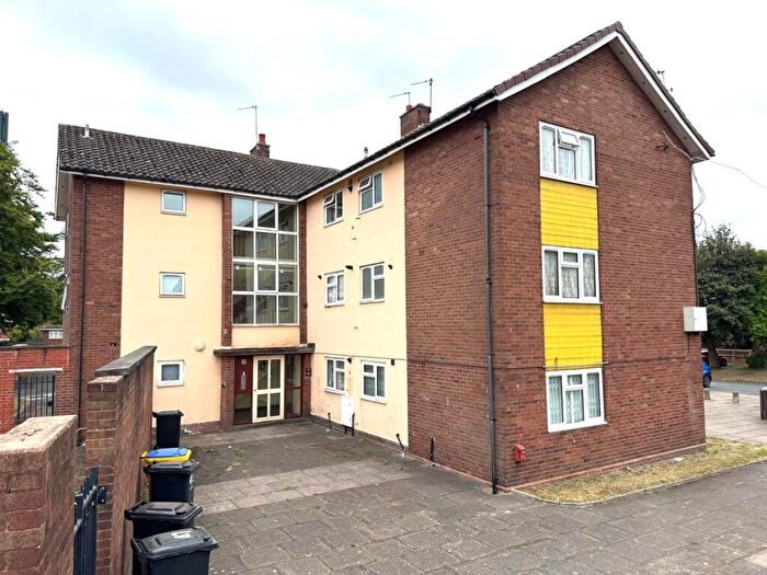 1 Bedroom Flat To Rent In Upton Street, Dudley, DY2