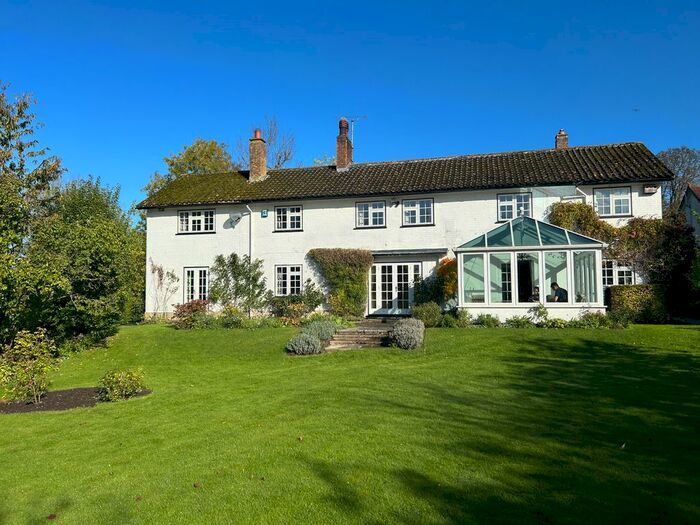 3 Bedroom Property To Rent In Upton Lovell, Warminster, BA12