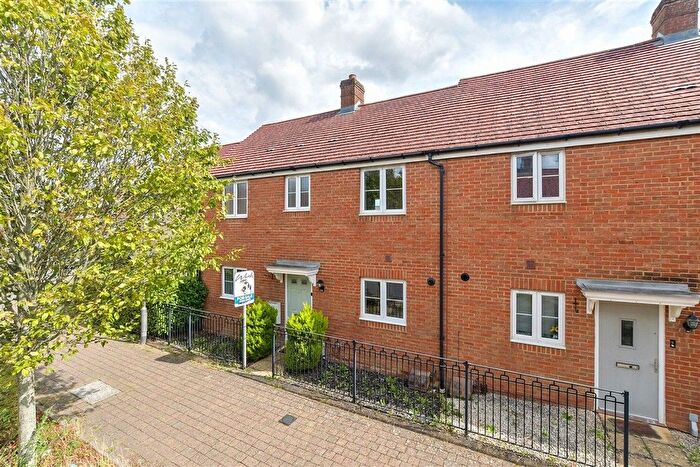 3 Bedroom Terraced House For Sale In Finn Farm Road, Ashford, Kent, TN25