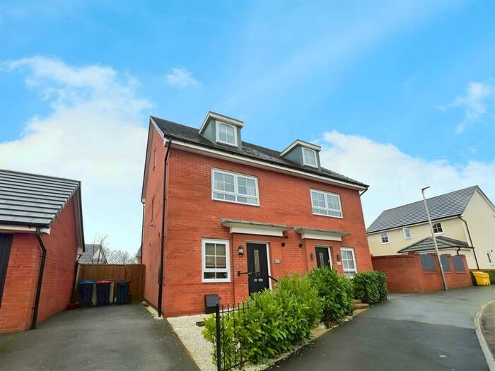 3 Bedroom Semi-Detached House For Sale In Lune Crescent, Northwich, CW9