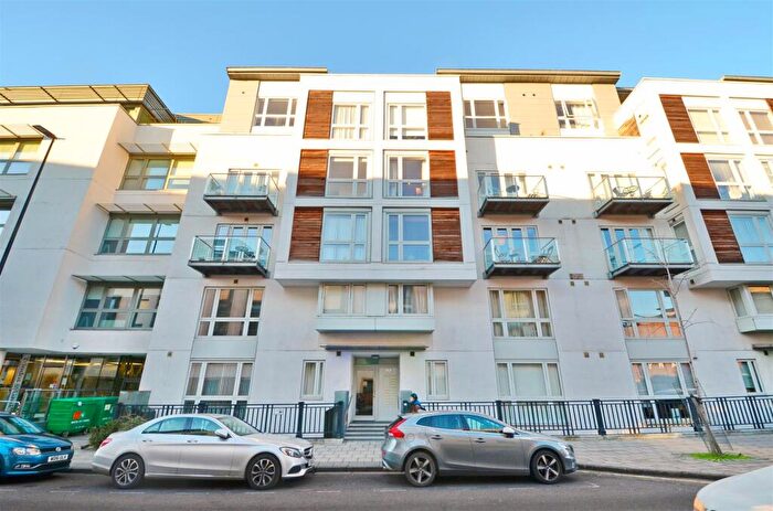 1 Bedroom Apartment For Sale In Deanery Road, City Centre, Bristol, BS1