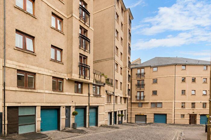 2 Bedroom Flat For Sale In West Silvermills Lane, Stockbridge, Edinburgh, EH3