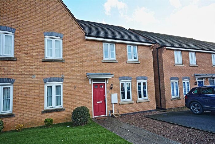 3 Bedroom Semi-detached House To Rent In Robinson Way, Wootton, Northampton, NN4