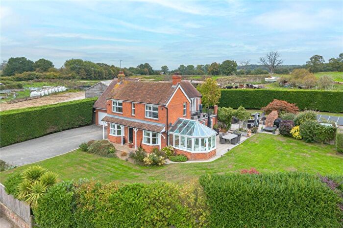 5 Bedroom Detached House For Sale In Long Lane, Shaw, Newbury, Berkshire, RG14