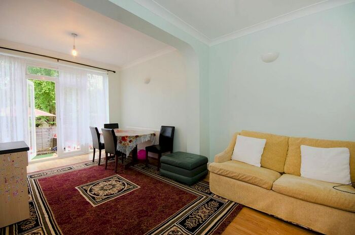 2 Bedroom Maisonette To Rent In Manor Road, Harrow, HA1