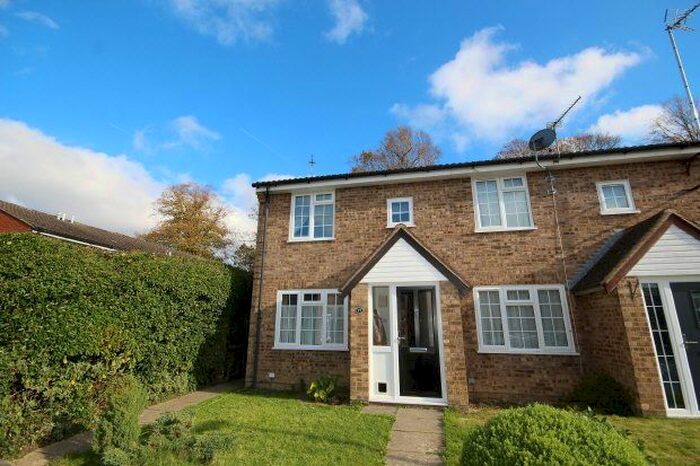 3 Bedroom Property To Rent In Somergate, Horsham RH12