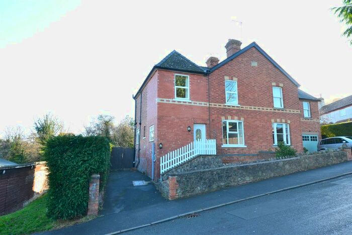 3 Bedroom Semi-Detached House To Rent In Cowleigh Bank, Malvern WR14
