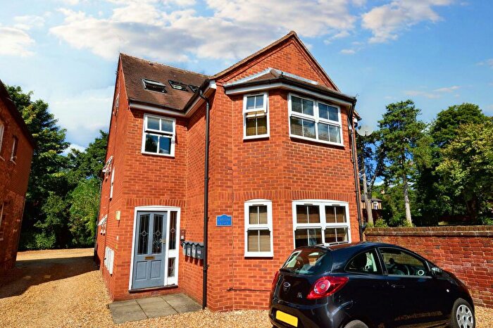 1 Bedroom Flat To Rent In Beaconsfield Road, St Albans, AL1