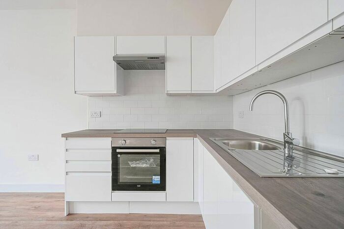 1 Bedroom Flat To Rent In Broadway, West Ealing, W13