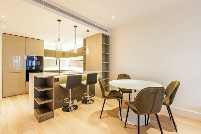 2 Bedroom Flat To Rent In White City Living, Cassini Apartments, Cascade Way, White City, W12