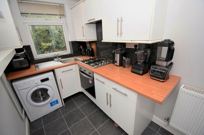 3 Bedroom Semi-Detached House For Sale In Hollow Crescent, Radford, Coventry, CV6
