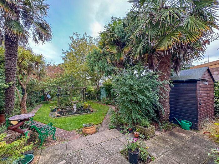 2 Bedroom Detached Bungalow For Sale In Rife Way, Felpham, PO22