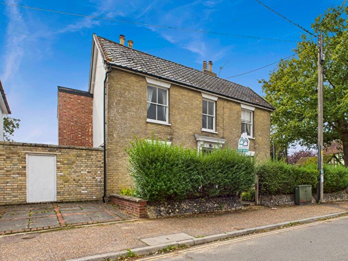 3 Bedroom Semi-detached House For Sale In Roydon Road, Diss, IP22