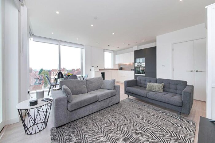 1 Bedroom Flat To Rent In Woodberry Down, Finsbury Park, N4