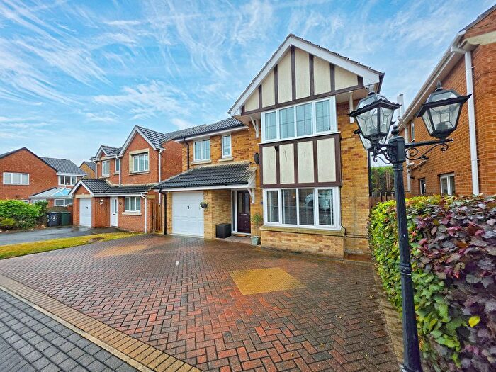 4 Bedroom Detached House For Sale In Hazelwood, Monk Bretton, Barnsley, S71