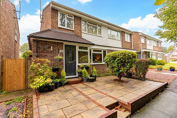 3 Bedroom Semi-detached House For Sale In Brookside, Crawley Down, RH10