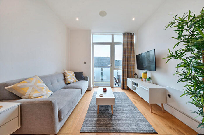 1 Bedroom Apartment For Sale In Broadwater Road, Welwyn Garden City, Hertfordshire, AL7