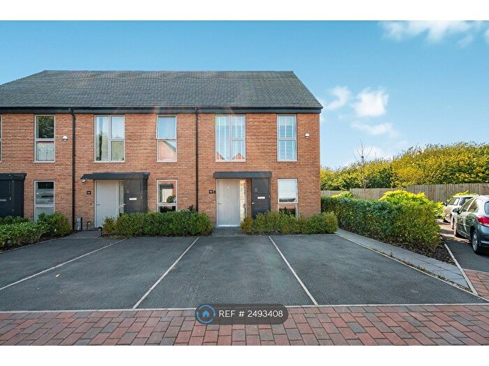 3 Bedroom Terraced House To Rent In Winterbourne Drive, Westhoughton, Bolton, BL5