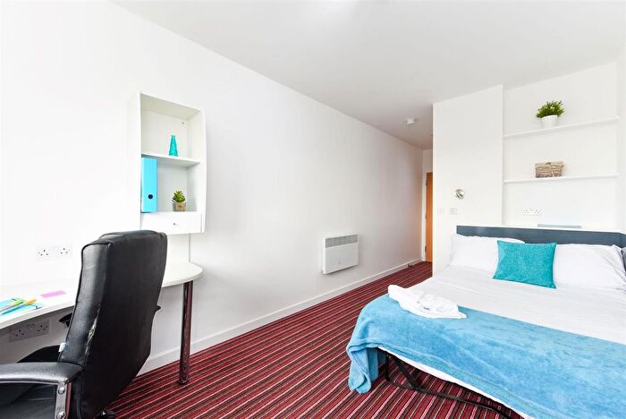 1 Bedroom Flat To Rent In Welford Road, Knighton Fields, Leicester, LE2