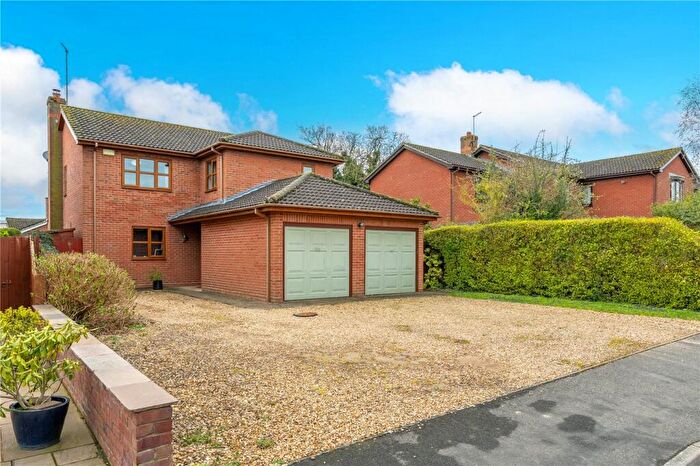 4 Bedroom Detached House For Sale In Hazelwood Drive, Bourne, Lincolnshire, PE10