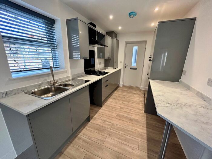 1 Bedroom Flat To Rent In Alfred Road, Gravesend, Kent, DA11