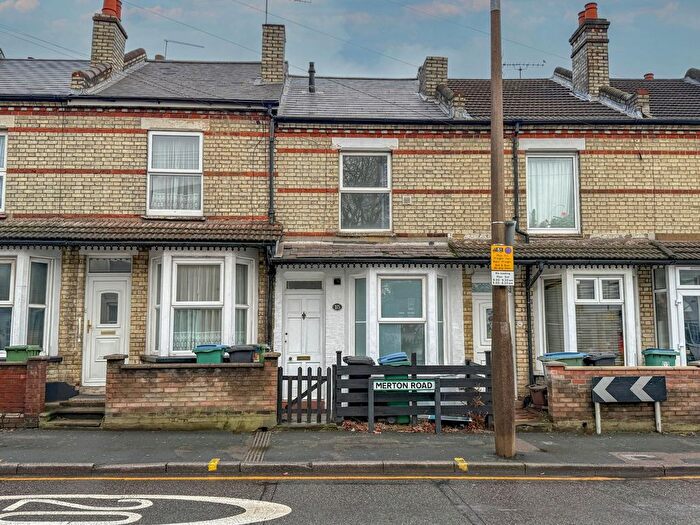 2 Bedroom Property To Rent In Merton Road, Watford, WD18