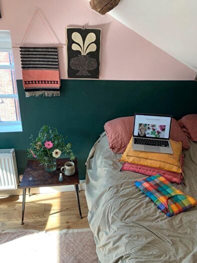 1 Bedroom Flat To Rent In Queen Square, Leeds, West Yorkshire, LS2