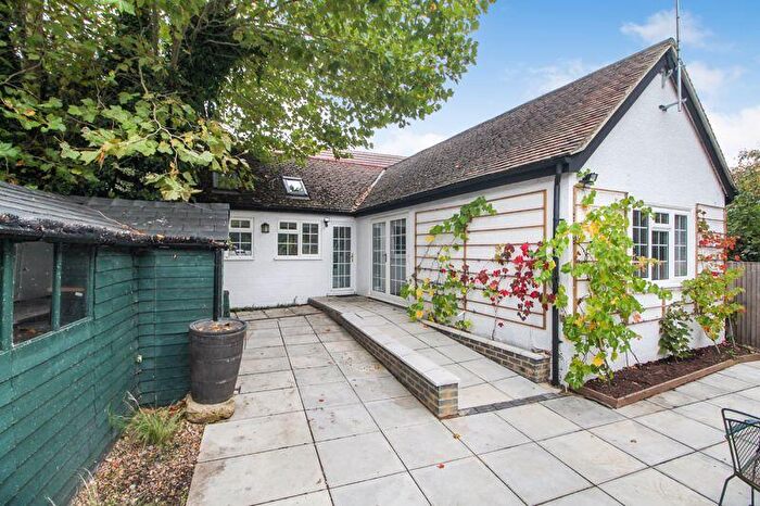 2 Bedroom Detached Bungalow For Sale In Rothsay Place, Bedford, MK40