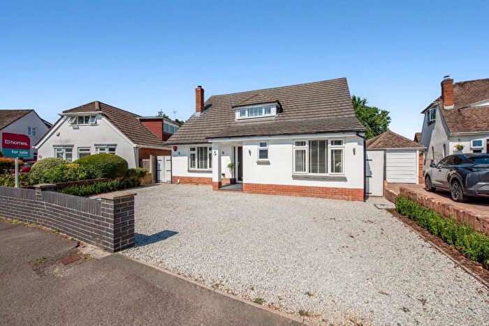 4 Bedroom Detached House For Sale In Oakhurst Drive, Waterlooville, Hampshire, PO7