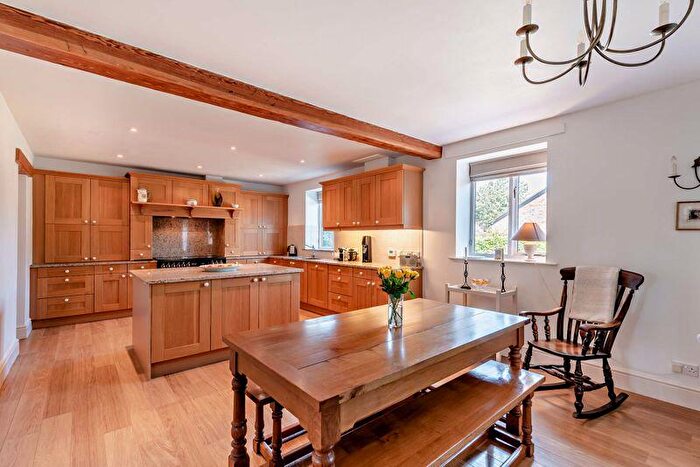 4 Bedroom Barn Conversion For Sale In Platts Lane, Nr Tarvin, Chester., CH3