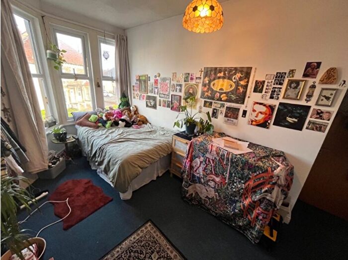 7 Bedroom Semi-Detached House To Rent In Wellington Hill, Bristol, BS7