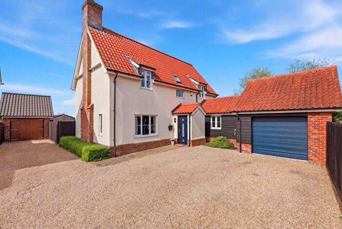 4 Bedroom Detached House For Sale In The Green, Ashbocking, IP6