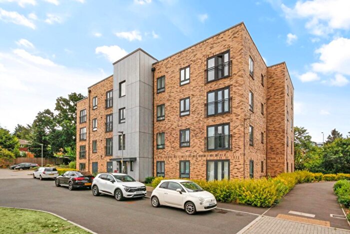 2 Bedroom Apartment For Sale In Hurley Drive, Bracknell, RG12