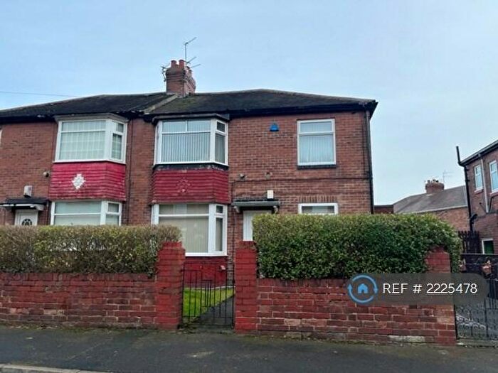 2 Bedroom Flat To Rent In Kentmere Avenue, Newcastle Upon Tyne, NE6